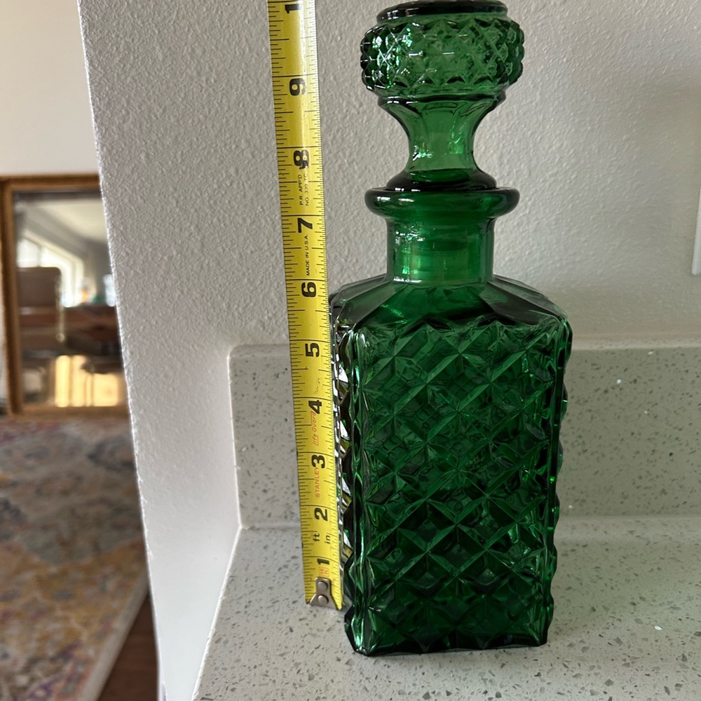 Emerald Green Cut Glass Decanter - Picture 9 of 10